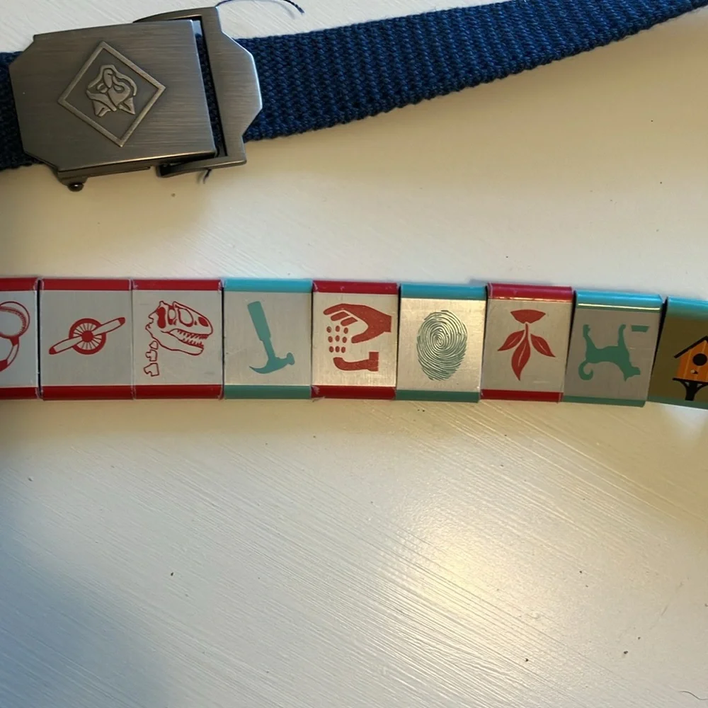 Boy Scout Cub Scout Wolf belt with 20 badges